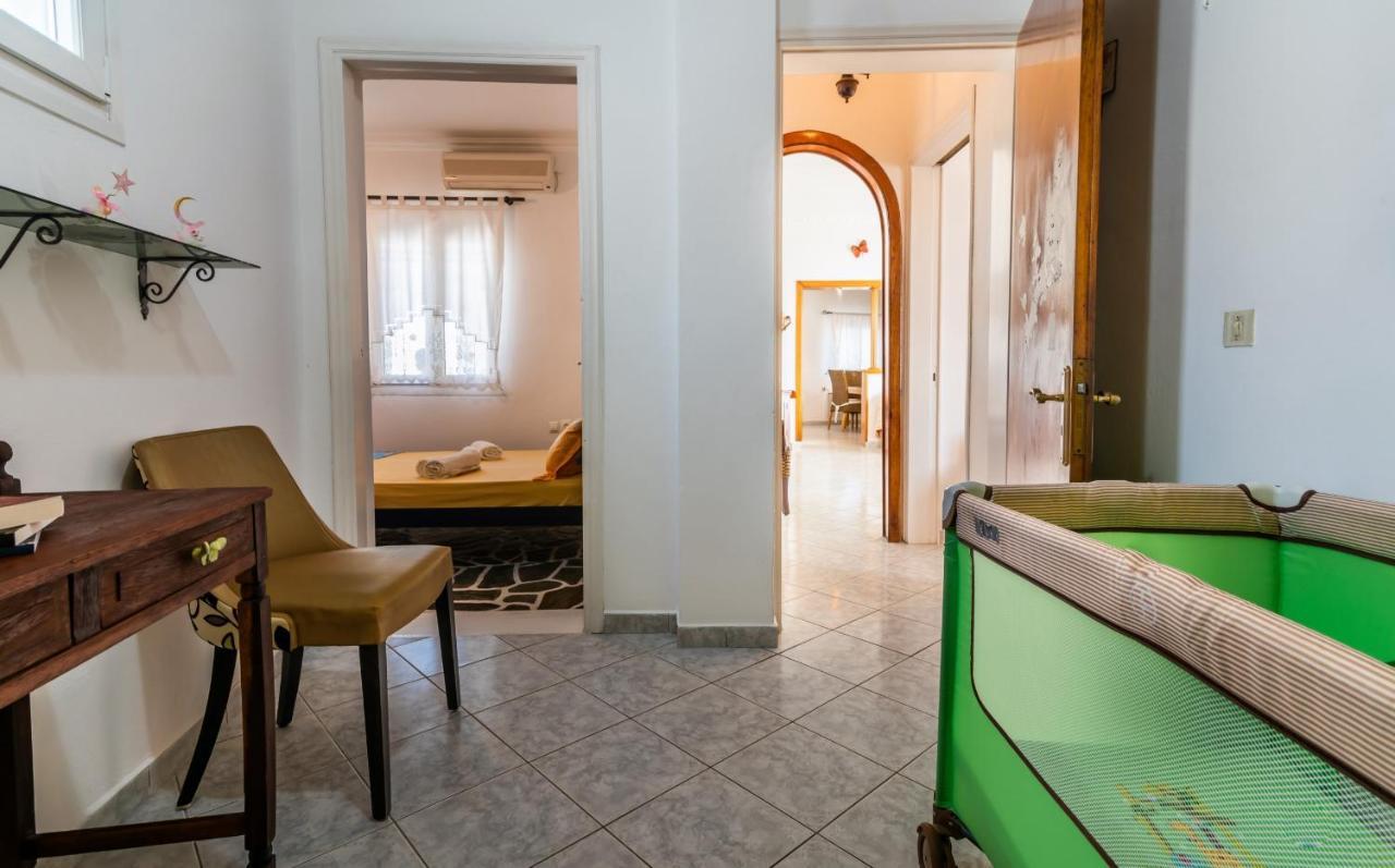 הוילה פלאקה Melisses Sea View House מראה חיצוני תמונה