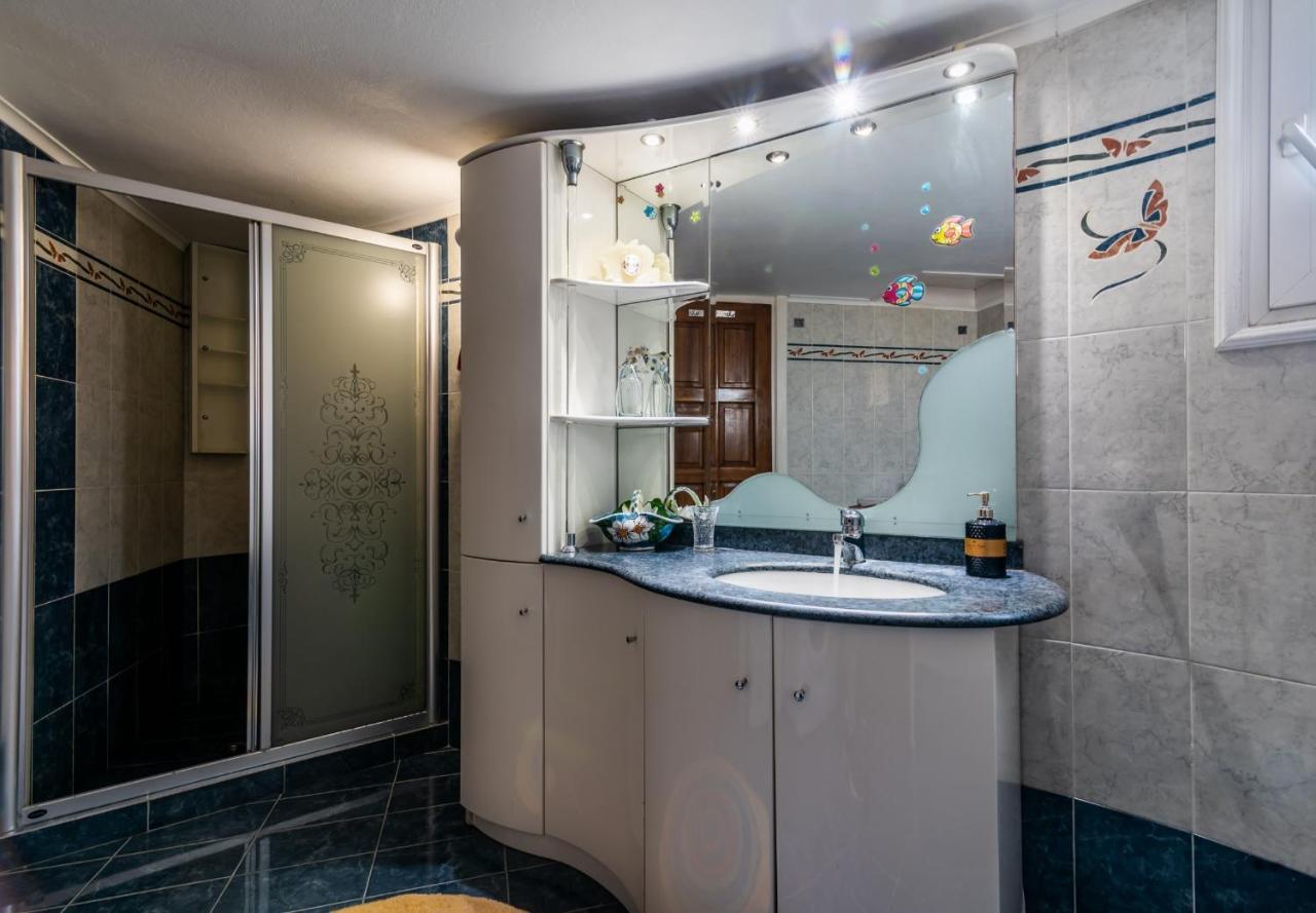 הוילה פלאקה Melisses Sea View House מראה חיצוני תמונה