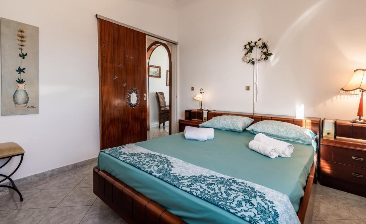 הוילה פלאקה Melisses Sea View House מראה חיצוני תמונה